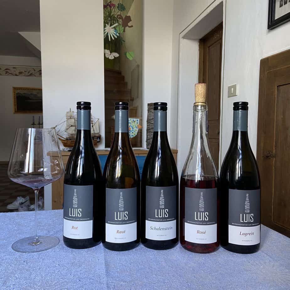 Die Kollektion der Weine der Weinmanufaktur Luis in Auer in Südtirol